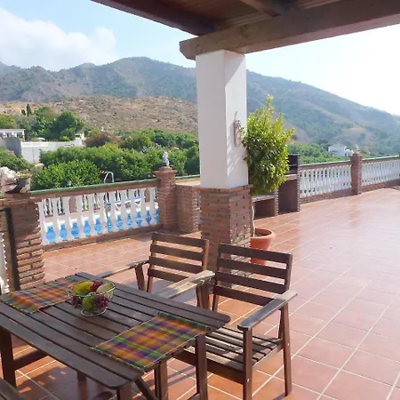 Villa Villa Villa ToaI *